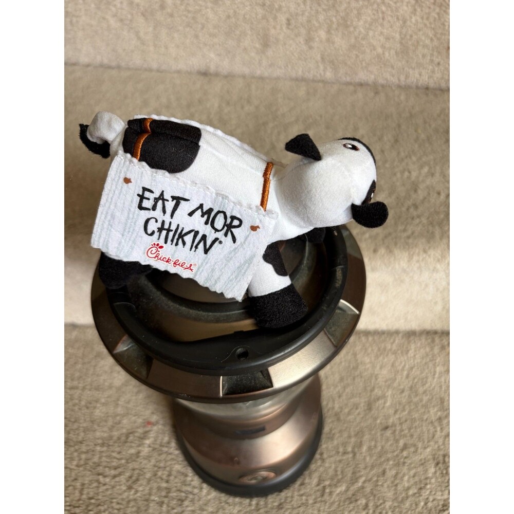 Chick-fil-A “Eat Mor Chikin”  Cow Mascot Plush Toy 2017 Limited Edition